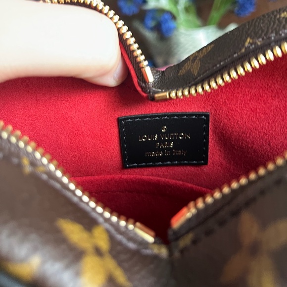 Louis Vuitton Limited Edition Heart Bag - Picture 11 of 12